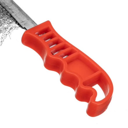 Щетка металлическая фосфатированная, пластиковая ручка Matrix 748325 купить в Надыме