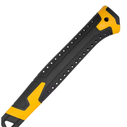 Молоток строительный 450 г, цельнокованый,боек с магнитом, двухкомп. обрезин. рук-ка Denzel 10468 купить в Надыме