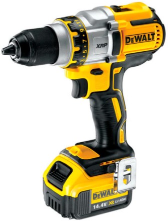 Дрель-винтоверт аккумуляторная DeWalt DCD 932 М2 купить в Надыме