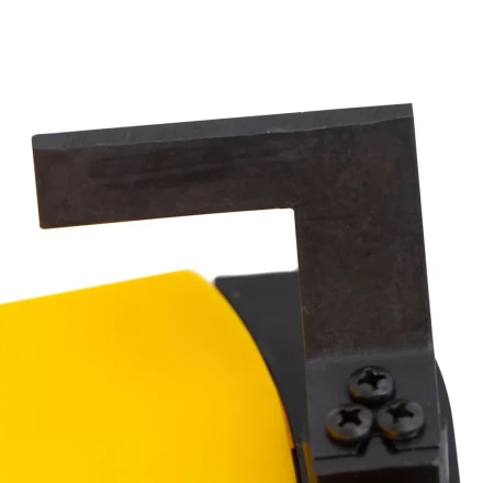 Триммер бензиновый DTL-33S, 33 см3, разъемная штанга, состоит из 2 частей Denzel 96262 купить в Надыме