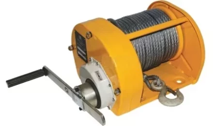 Лебедка ручная усиленная LRU LB г-п 500 кг L=40 метра купить в Надыме