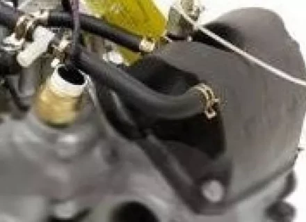 Дизельный двигатель KM2V80G (без глушителя и радиатора) купить в Надыме