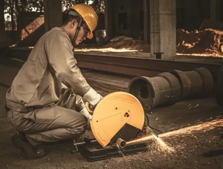 Пила монтажная STSC2135 Stanley купить в Надыме