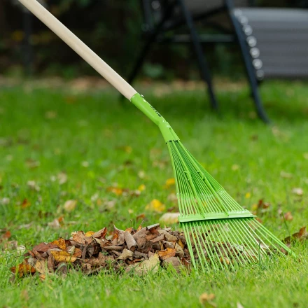 Грабли веерные стальные Palisad, 565 мм, 22 плоских зуба, эмалированные, усиленные, без черенка, 617015 купить в Надыме