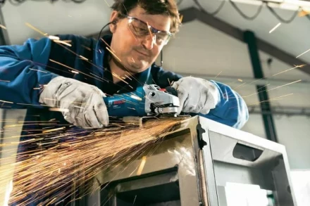 Углошлифовальная машина BOSCH GWS 7-115 Е (0.601.388.201) купить в Надыме