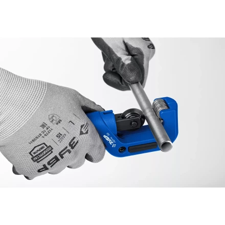 ЗУБР Нерж-32, 4 - 32 мм, на подшипниках, труборез для нержавеющей стали, Профессионал (23832) купить в Надыме