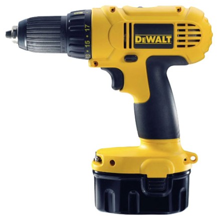 Дрель-винтоверт аккумуляторная DeWalt DC 728 КА купить в Надыме