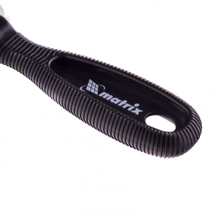 Скребок пластмассовый с трапециевидным сменным лезвием Matrix 79546 купить в Надыме