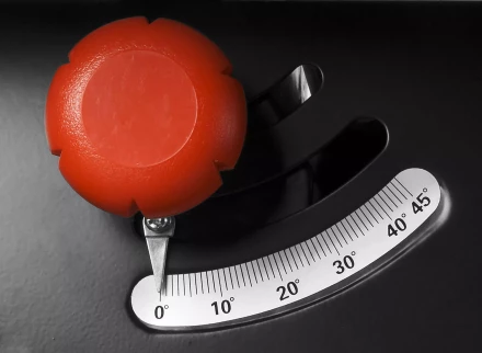 Пила ЗУБР настольная, 205х30х2,5мм, 2950об/мин, 1000Вт ЗПДС-205-1000 купить в Надыме