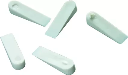 Клинья 30х6х5 мм для кладки плитки 200 шт  SPARTA 880225 купить в Надыме