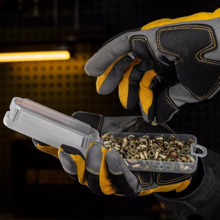 Заклепки резьбовые, стальные, оцинкованные, М3, пластиковый кейс, 200 шт. Denzel 40600 купить в Надыме