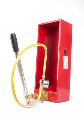 Опрессовочный насос ручной TOR 12 л 5 МПА 1003482 купить в Надыме