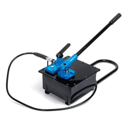 Помпа гидравлическая ручная КВТ ПМР-7080 объем маслобака 8.0 л (88147) купить в Надыме