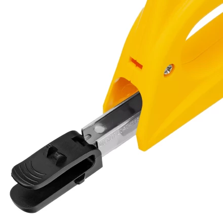 Степлер пластиковый, скобы в комплекте, тип 53, 6-10 мм Denzel 40221 купить в Надыме