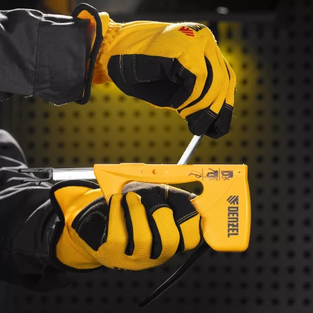 Степлер пластиковый, скобы в комплекте, тип 53, 6-10 мм Denzel 40221 купить в Надыме