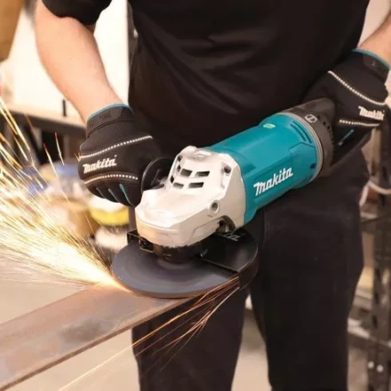 Угловая шлифовальная машина Makita GA7071X1 купить в Надыме