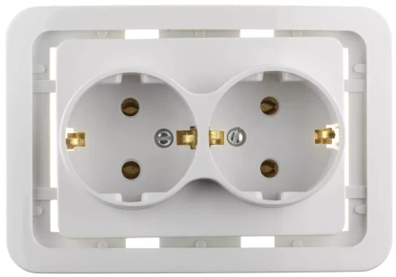 Розетка СВЕТОЗАР "ГАММА" двойная, с заземлением, цвет белый, 16А/~250В SV-54107-W купить в Надыме