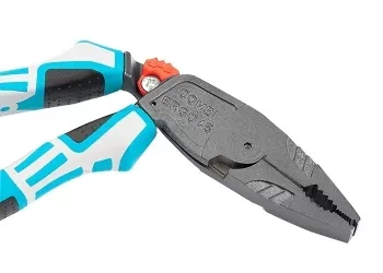 Плоскогубцы с изогнутой головой, комбинированные, трехкомпонентные рукоятки, 200 мм GROSS 16985 купить в Надыме