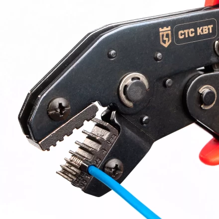 Пресс-клещи КВТ СТС-В с матрицами 0.25–6, 6–16 для опрессовки втулочных наконечников (набор) (85272) купить в Надыме