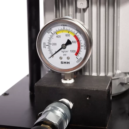 Насосная гидравлическая станция КВТ ПМЭ-7100 объем маслобака 10.0 л (230 В/50 Гц) (91798) купить в Надыме