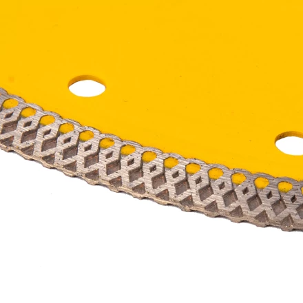 Диск алмазный отрезной 230 х 22,2мм, сплошной, супертонкий, горячий пресс, сухой/мокрый рез// Denzel 73074 купить в Надыме