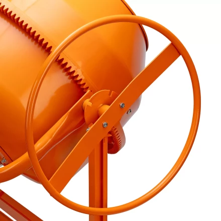 Бетоносмеситель Сибртех БСЕ-180 95479, 180 л, 700 Вт купить в Надыме