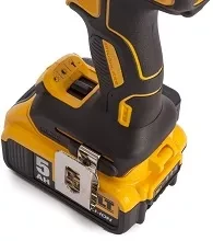 Аккумулят дрель DeWalt DСD 796P2-QW купить в Надыме