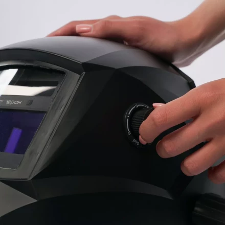 Маска сварщика Хамелеон Оберон PROFI (BLACK) 21091319 купить в Надыме