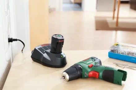 Аккумуляторная дрель BOSCH PSR 10,8 LI-2 (0.603.972.909) купить в Надыме