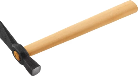 Молоток-кирочка КАМЕНЩИКА 400 г с деревянной рукояткой, 2017-4 купить в Надыме