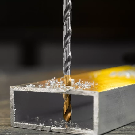 Сверло спиральное по металлу Denzel 5,5 х 139 мм, Р6М5, Golden Tip, удлиненное, 718255 купить в Надыме