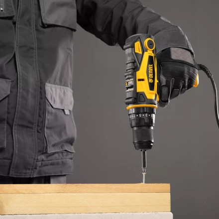 Дрель-шуруповерт сетевая ударная Denzel 26211, ISD-300-13 купить в Надыме