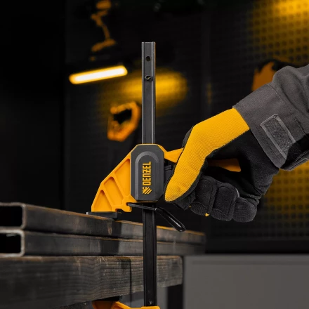 Струбцина F-образная Denzel, быстрозажимная, 150 х 55 мм, усиленный нейлоновый корпус, 20501 купить в Надыме