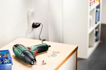 Аккумуляторная дрель BOSCH PSR 1080 LI 1 аккумулятор (0.603.9A2.020) купить в Надыме