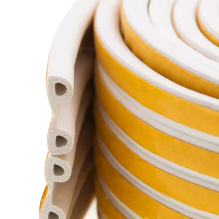 Уплотнитель резиновый, 24 м, профиль "P", белый Сибртех 88901 купить в Надыме