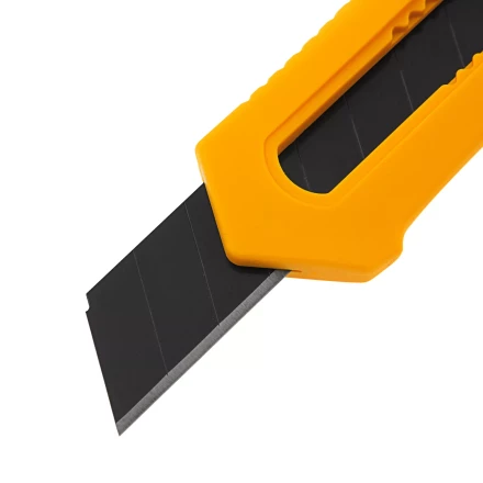 Нож Denzel, 18 мм, сменное лезвие, SK4, облегченный корпус, нажимной фиксатор, 78941 купить в Надыме