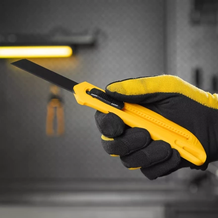 Нож Denzel, 18 мм, сменное лезвие, SK4, облегченный корпус, нажимной фиксатор, 78941 купить в Надыме