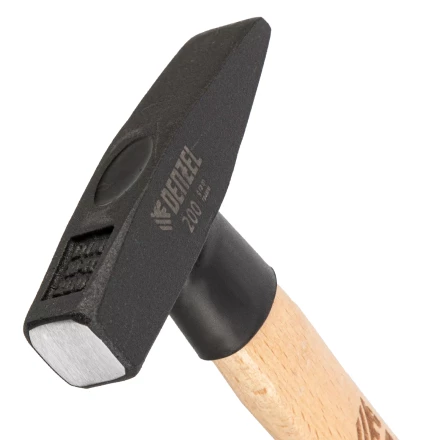 Молоток слесарный, 200 г Denzel, кованый квадратный боек, буковая рукоятка, 10426 купить в Надыме