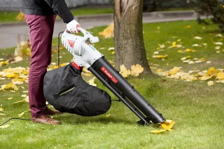 Пылесос ЗУБР садовый электрический, мусоросборник 40л, 2600Вт, 11000 - 15000об/мин, 12м3/мин, 160-270км/ч ЗПСЭ-2600 купить в Надыме