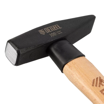 Молоток слесарный, 300 г Denzel, кованый квадратный боек, буковая рукоятка, 10427 купить в Надыме