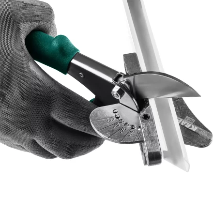 Угловые ножницы для пластмассовых и резиновых профилей KRAFTOOL 23372 купить в Надыме