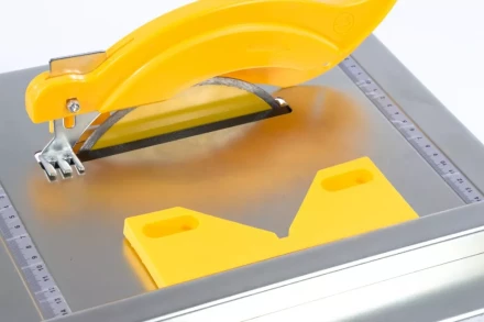 Плиткорез электрический Denzel TCD 180 C-1 96505 купить в Надыме