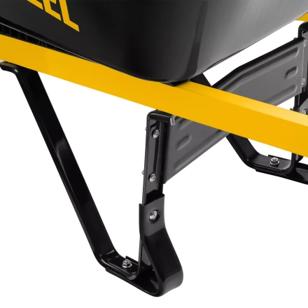 Тачка строительная усиленная объем 140 л 250 кг двухколесная колесо 15х6.00-6 Denzel 69000 купить в Надыме