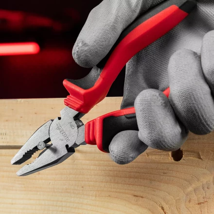 Плоскогубцы комбинированные Matrix, 180 мм, хром-ванадий, двухкомпонентные рукоятки, 17091 купить в Надыме