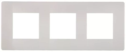 Панель СВЕТОЗАР накладная вертикальная, 3 гнезда SV-55220-3 купить в Надыме