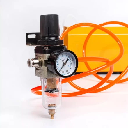 Пресс-клещи пневматические КВТ ПКП-01 для опрессовки наконечников и разъемов матрицами МПК (85396) купить в Надыме