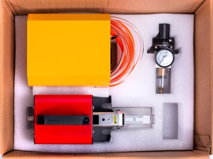 Пресс-клещи пневматические КВТ ПКП-01 для опрессовки наконечников и разъемов матрицами МПК (85396) купить в Надыме