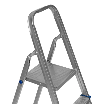 Стремянка Сибртех 97838, 6 ступеней, стальная, оцинкованная купить в Надыме