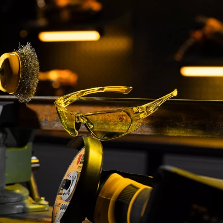 Очки защитные открытые Denzel 89199, поликарбонатные, желтая линза купить в Надыме