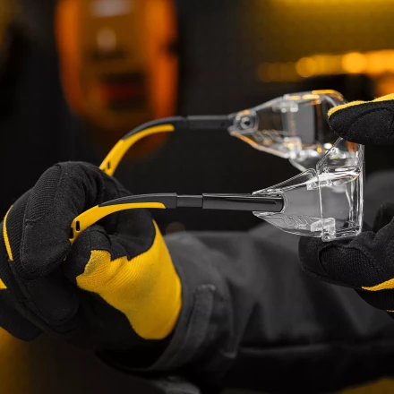 Очки защитные открытые Denzel 89201, поликарбонатные, увеличенная прозрачная линза,  регулируемые дужки купить в Надыме